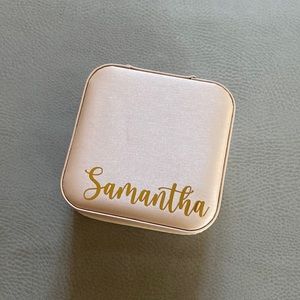 Tiny zipper Jewelry box